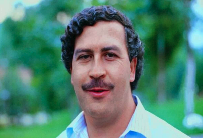 Pablo Escobar | B. Sc | I have a lot of business experience.